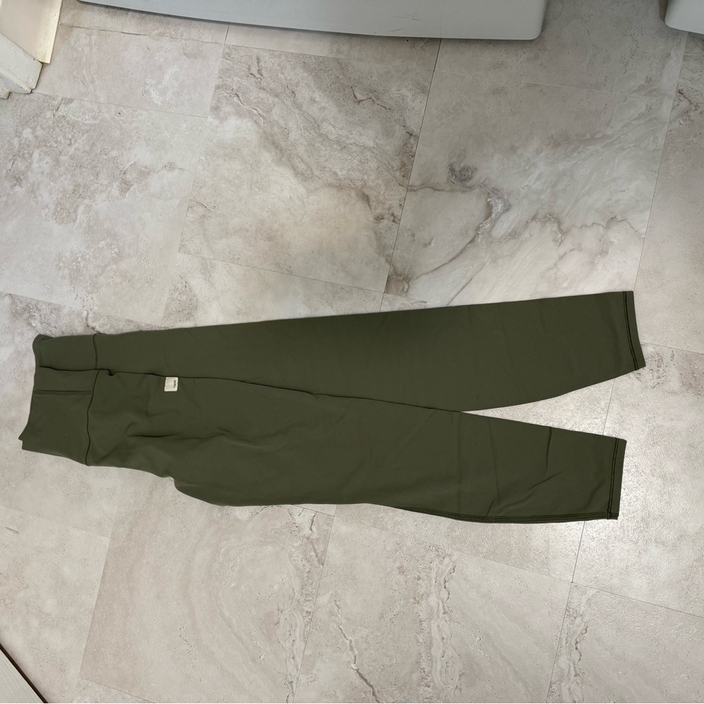 Vuori Olive Green Womens Leggings - Picture 2 of 2